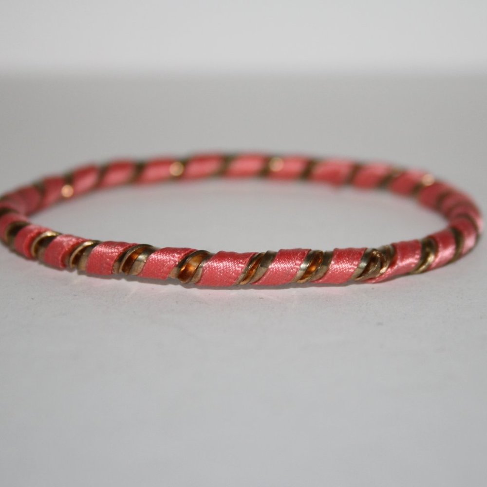 💖 Vintage Gold & Pink Ribbon Bangle Bracelet 💖
